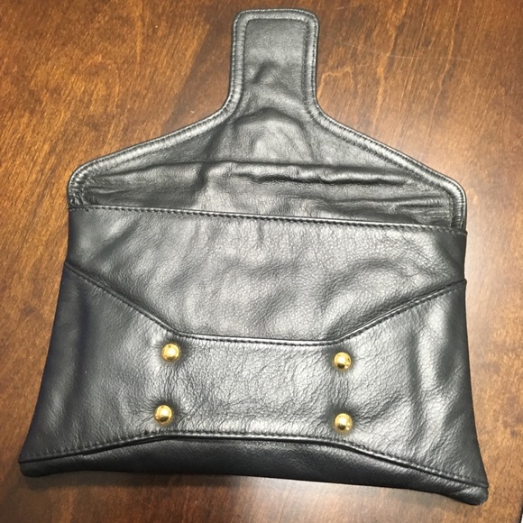 nOir Envelope Clutch - Picture 7 of 8